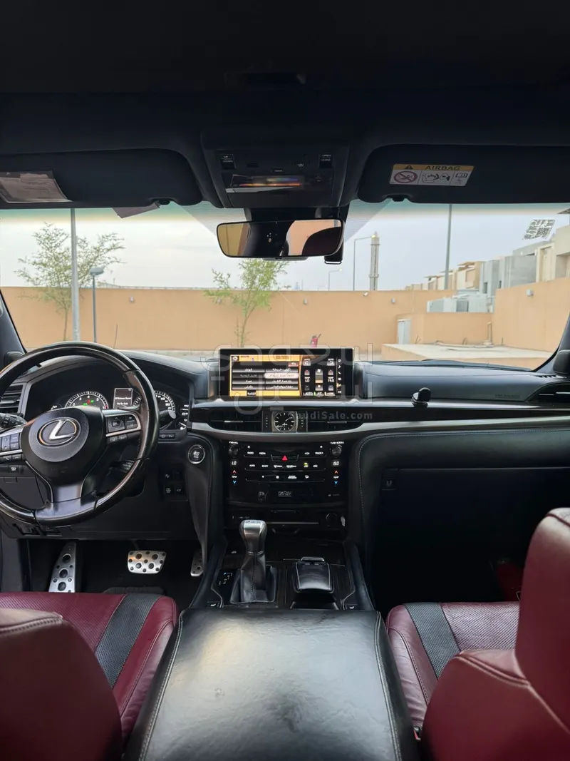 2019 Lexus LX 570 Sport Plus