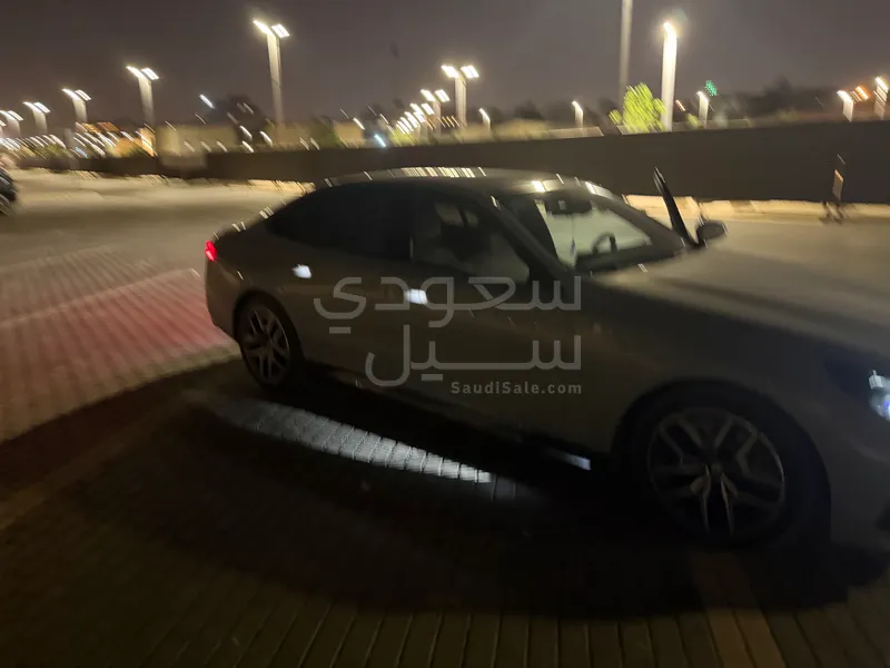 2024 بي ام دبليو الفئة الخامسة 520 أي