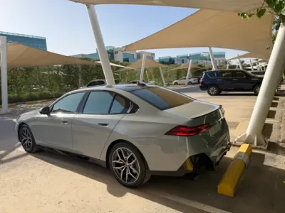 2024 بي ام دبليو الفئة الخامسة 520 أي