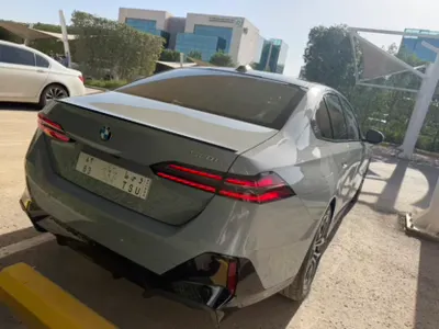 2024 بي ام دبليو الفئة الخامسة 520 أي