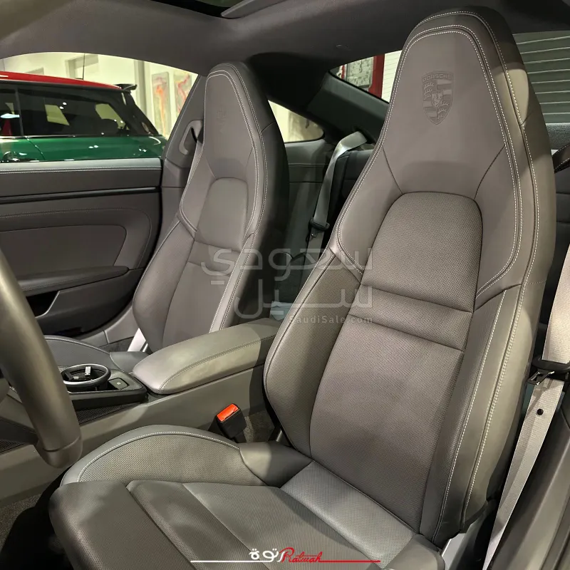 2024 بورش 911 كاريرا 4 جي تي اس
