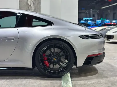 2024 بورش 911 كاريرا 4 جي تي اس