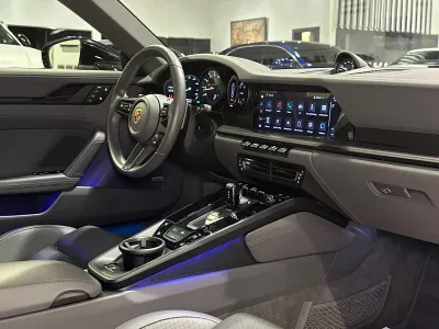 2024 بورش 911 كاريرا 4 جي تي اس