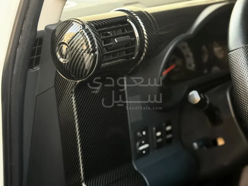 2022 تويوتا اف جي كروزر 2