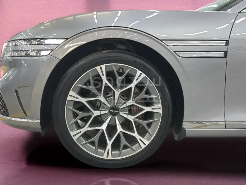 2026 Genesis G 90