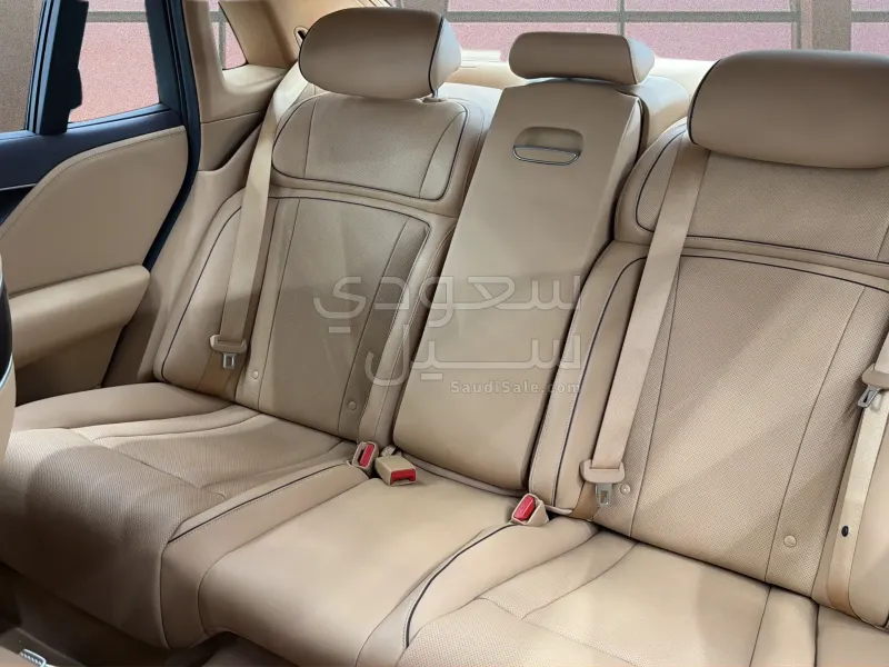 2026 Genesis G 90