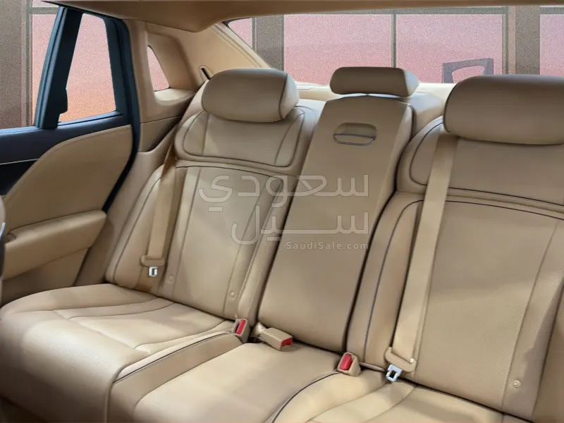 2026 Genesis G 90