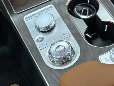2026 Genesis GV 80