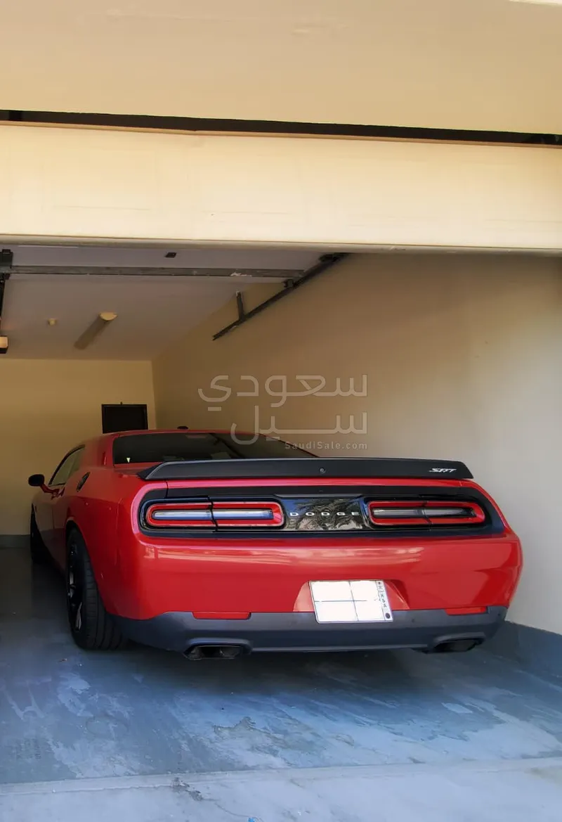 2015 دودج تشالنجر اس ار تي 8 هيلكات