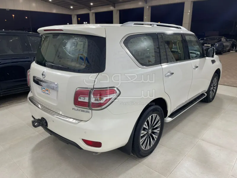 2019 نيسان باترول بلاتينيوم