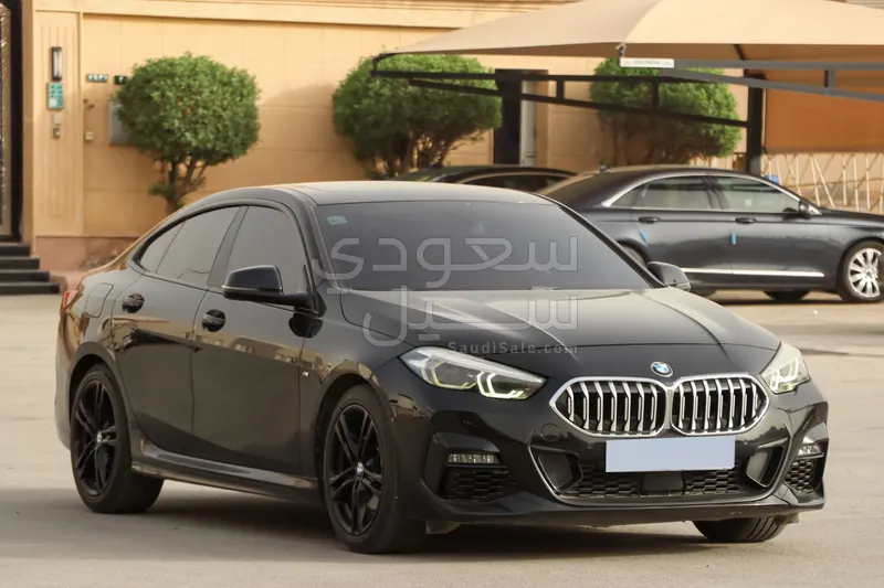 2022 بي ام دبليو الفئة الثانية 218 أي