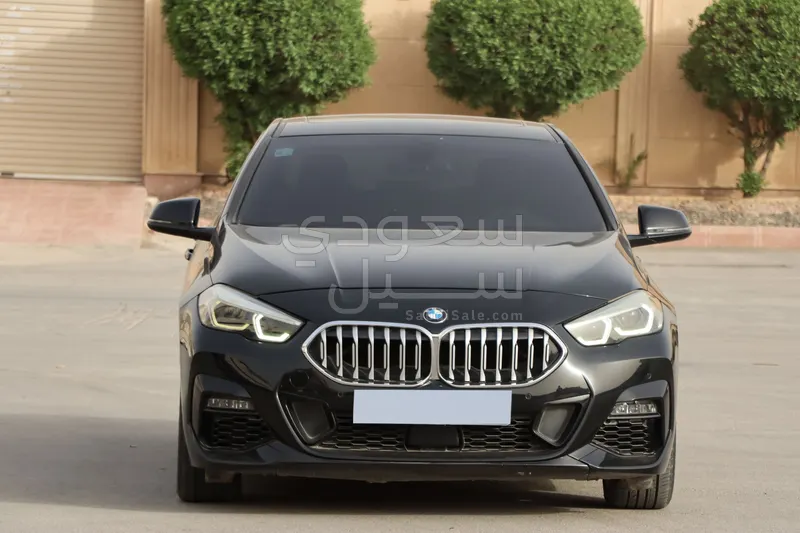 2022 بي ام دبليو الفئة الثانية 218 أي