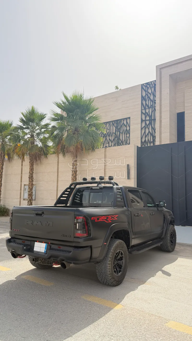 2022 دودج رام تي ار اكس