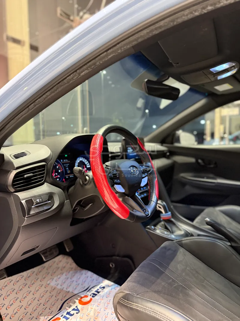 2022 هيونداي فاليستر