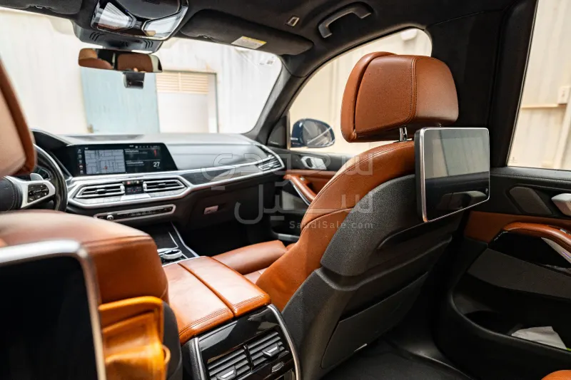 2019 BMW X Series 7 M kit