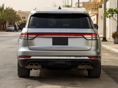 2022 لنكولن افياتور