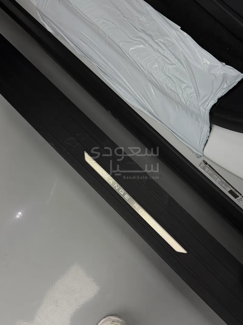 2025 لاند روفر رينج روفر سبورت اتش اس اي