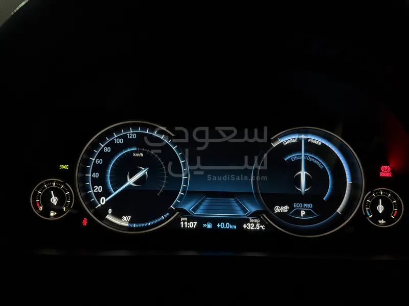 2015 BMW 5 Series 520i