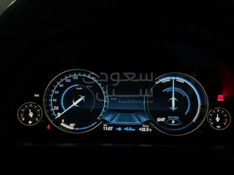 2015 بي ام دبليو الفئة الخامسة 520 أي