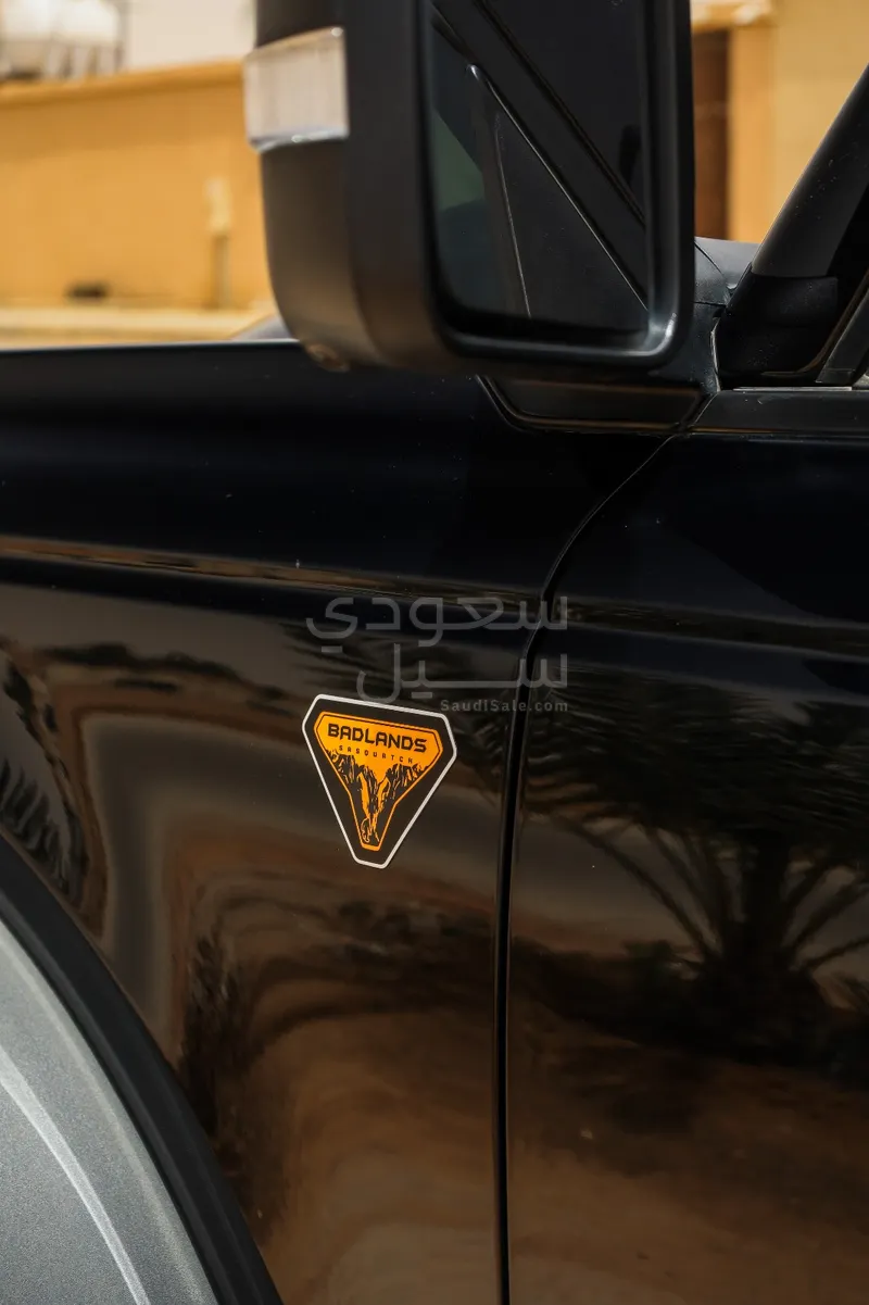 2023 فورد برونكو باد لاندس