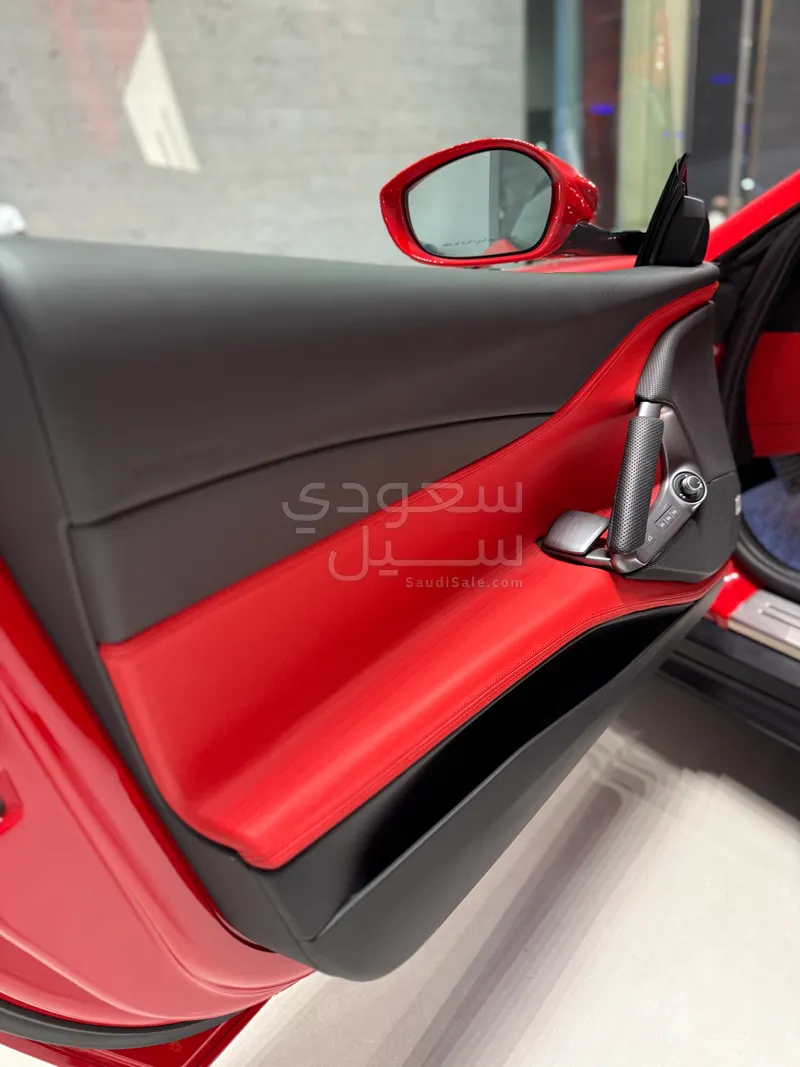 2023 فيراري 812 جي تي اس