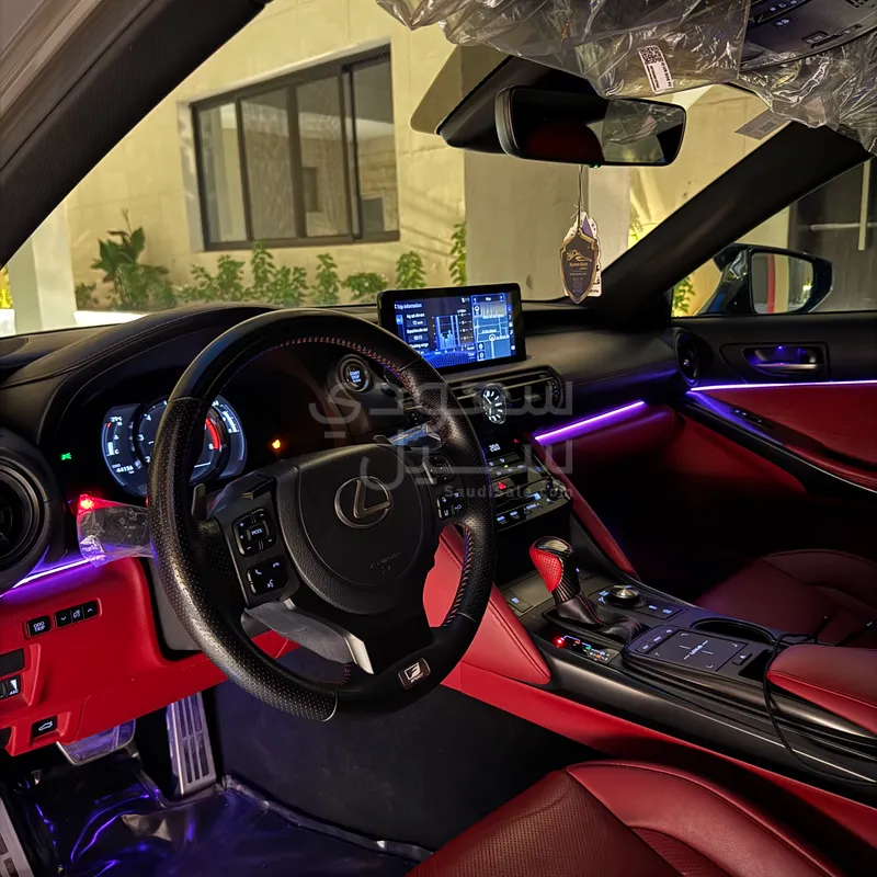 2023 لكزس آي إس 350 إف