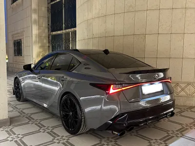 2023 لكزس آي إس 350 إف