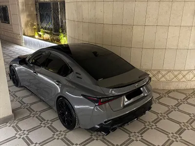 2023 لكزس آي إس 350 إف