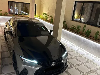 2023 لكزس آي إس 350 إف