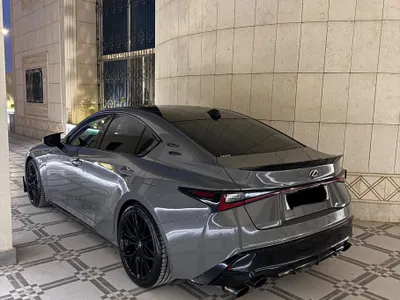 2023 لكزس آي إس 350 إف