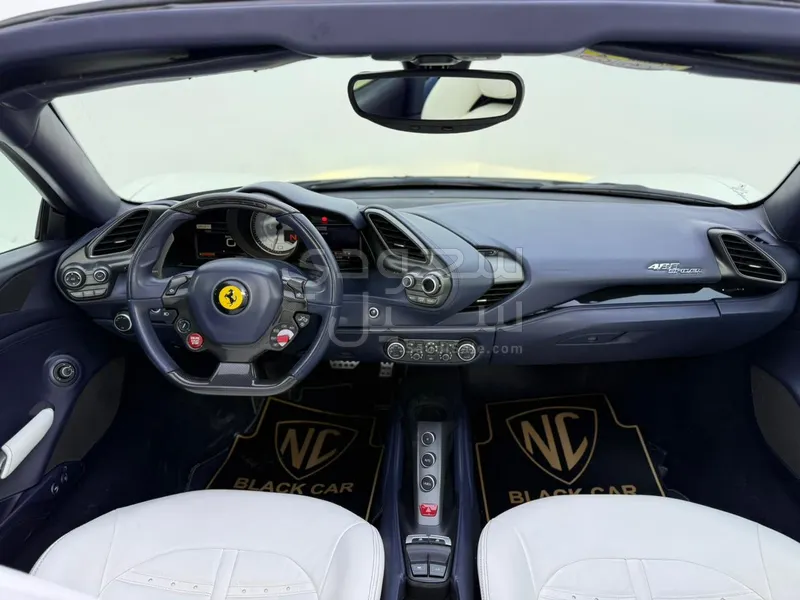 2016 فيراري 488