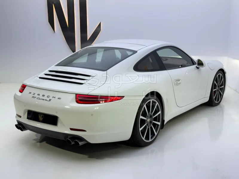 2012 بورش 911 كاريرا اس