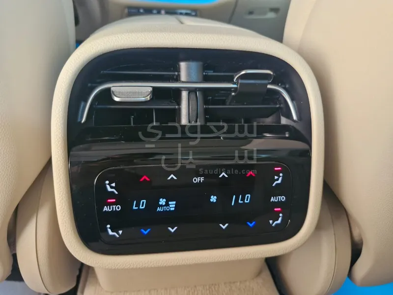 2025 مرسيدس - بنز إس 300