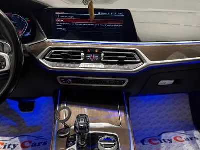 2022 بي ام دبليو الفئة اكس 7