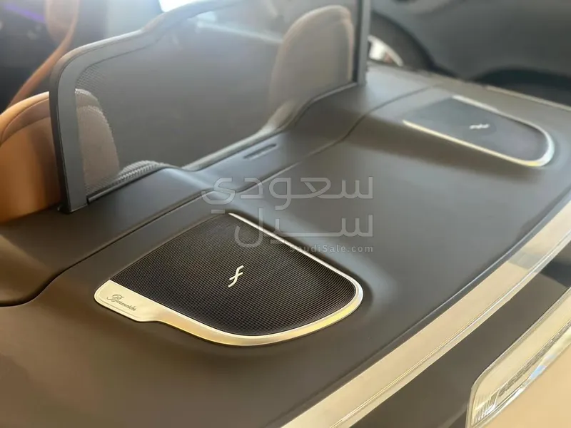 2024 مرسيدس - بنز سي إل إي 300