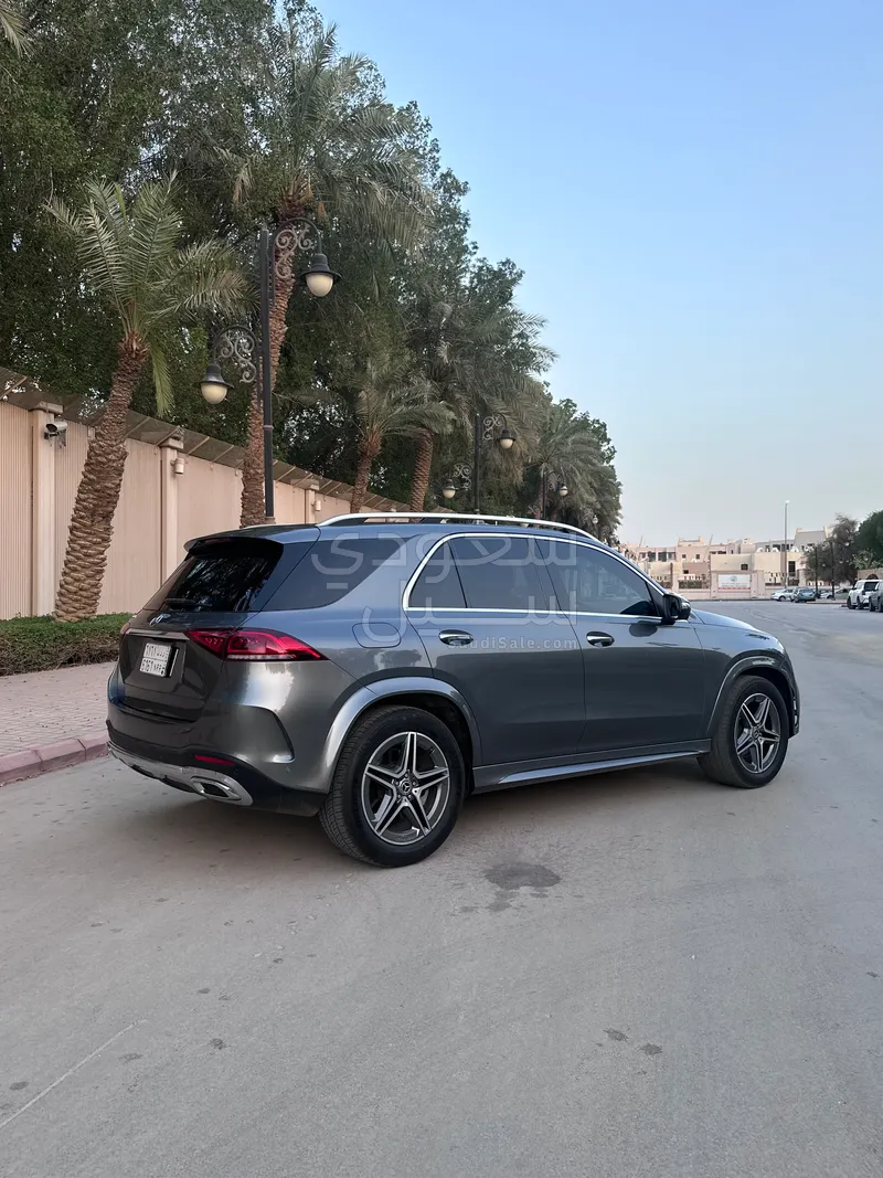2020 مرسيدس - بنز جي إل إي 350