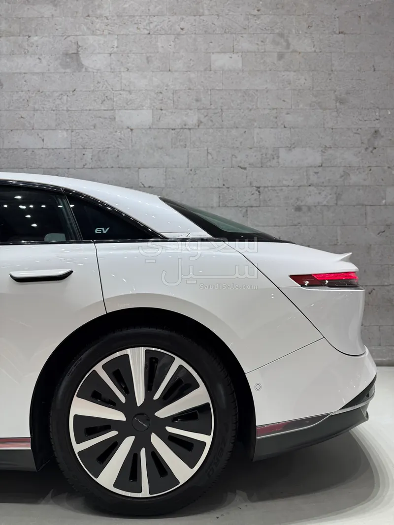 2024 Lucid Grand Touring