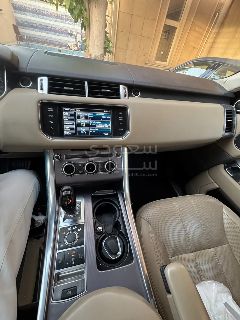 2014 Land Rover Range Rover Sport HSE
