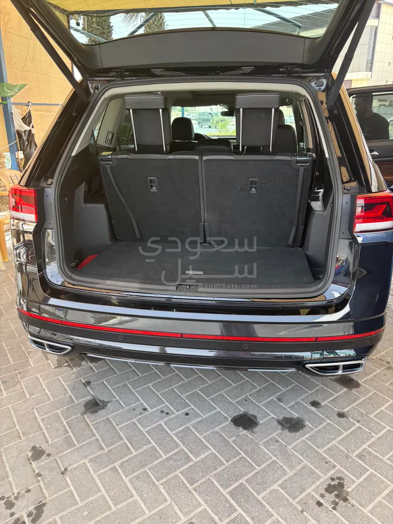 2022 فولكس واجن تيرامونت ار لاين