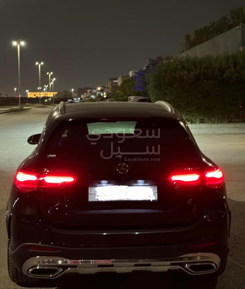 2025 مرسيدس - بنز جي إل سي 200 اي ام جي