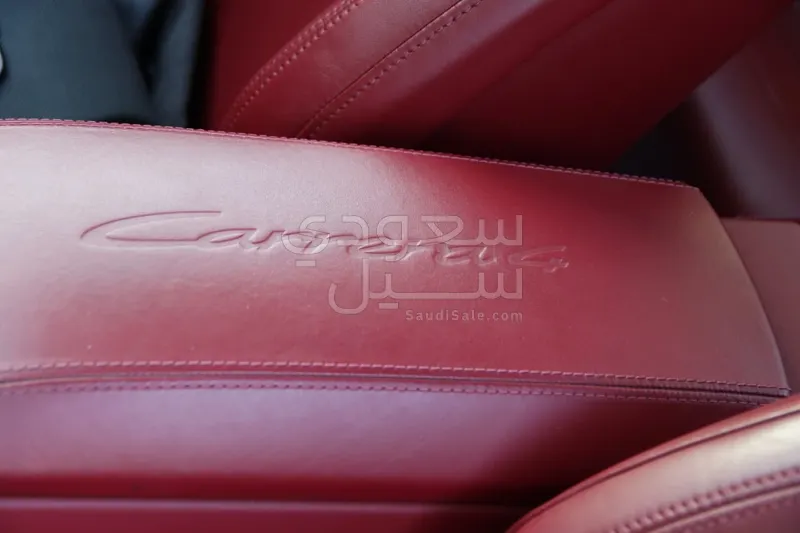 2020 بورش 911 كاريرا 4 اس