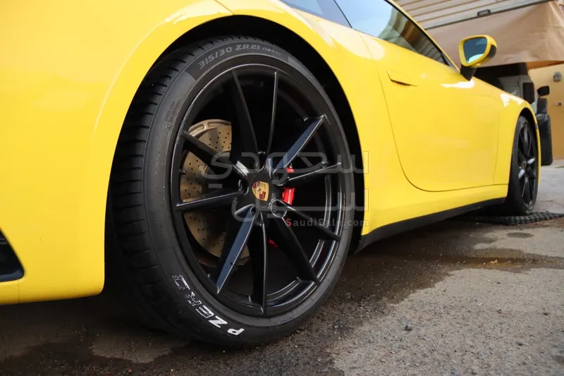 2020 بورش 911 كاريرا 4 اس