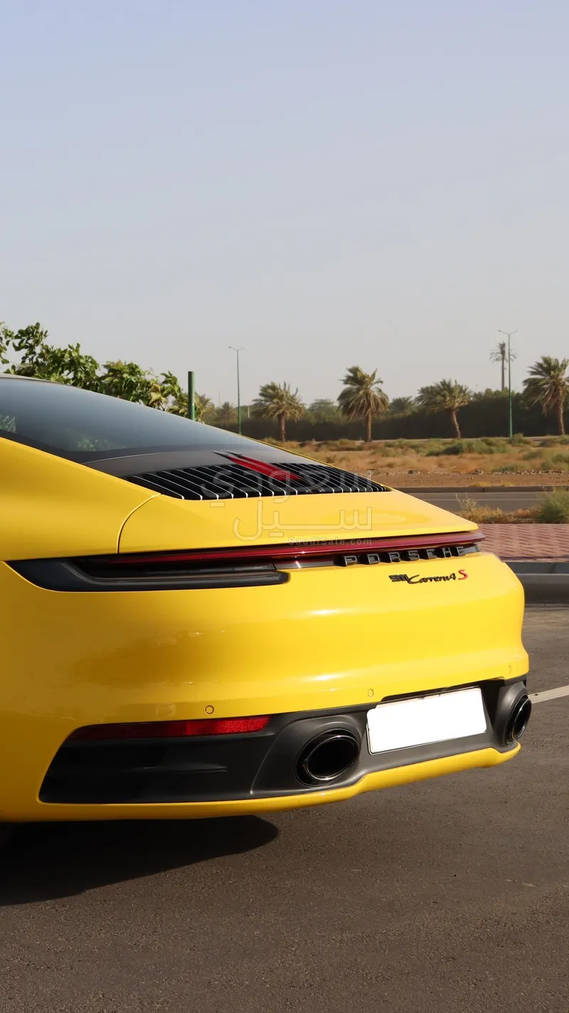 2020 بورش 911 كاريرا 4 اس