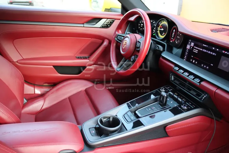2020 بورش 911 كاريرا 4 اس