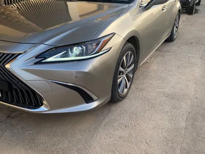 2020 لكزس إي إس 250