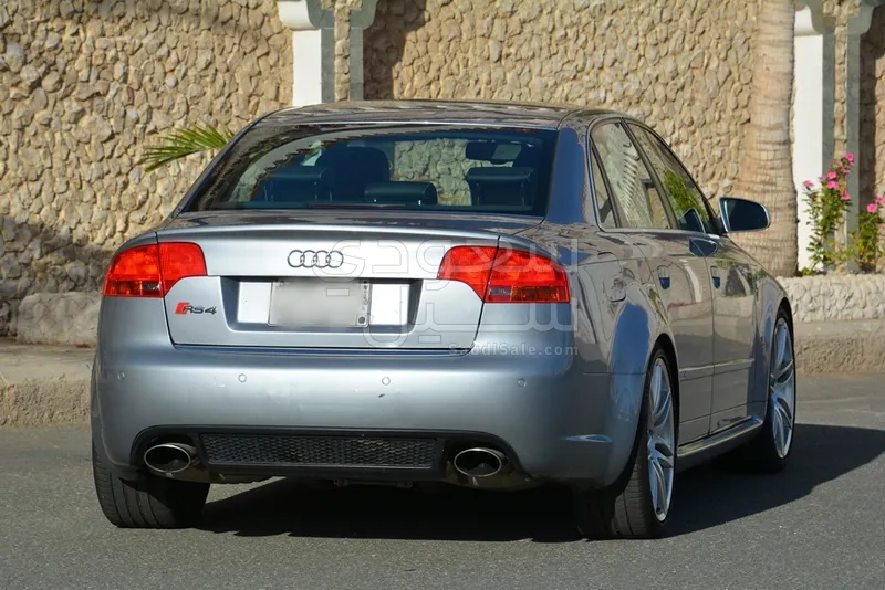 2007 اودي ار اس 4