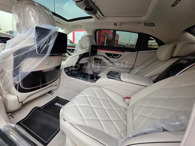 2024 مرسيدس - بنز إس 680 مايباخ