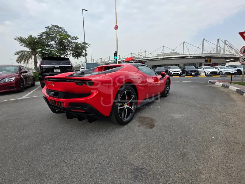 2025 فيراري جي تي اس 296