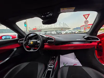 2025 فيراري جي تي اس 296