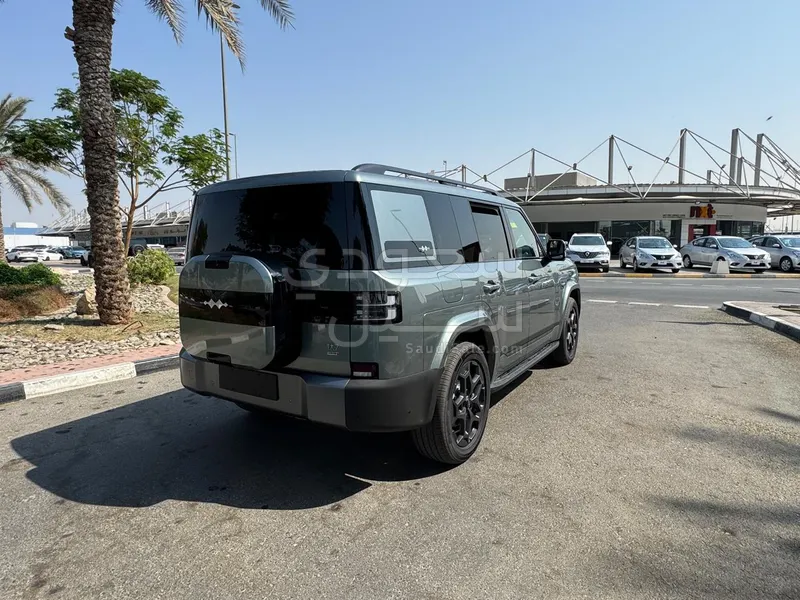 2026 بي واي دي ليوبارد 7